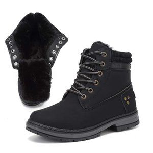 NWT Women's Cute Explorer Waterproof Winter Boots